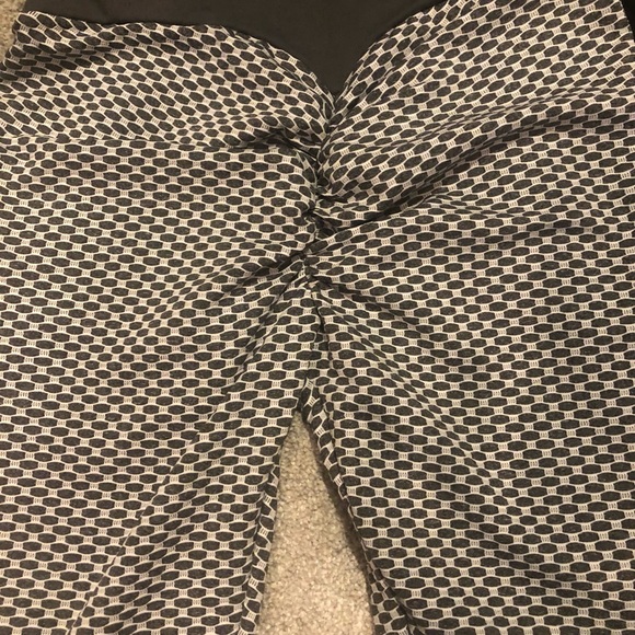 #𝘴𝘵𝘦𝘷𝘦𝘮𝘢𝘥𝘥𝘦𝘯 𝘴𝘤𝘳𝘶𝘯𝘤𝘩𝘦𝘥 𝘣𝘶𝘵𝘵 𝘭𝘦𝘨𝘨𝘪𝘯𝘨𝘴 - Picture 3 of 6